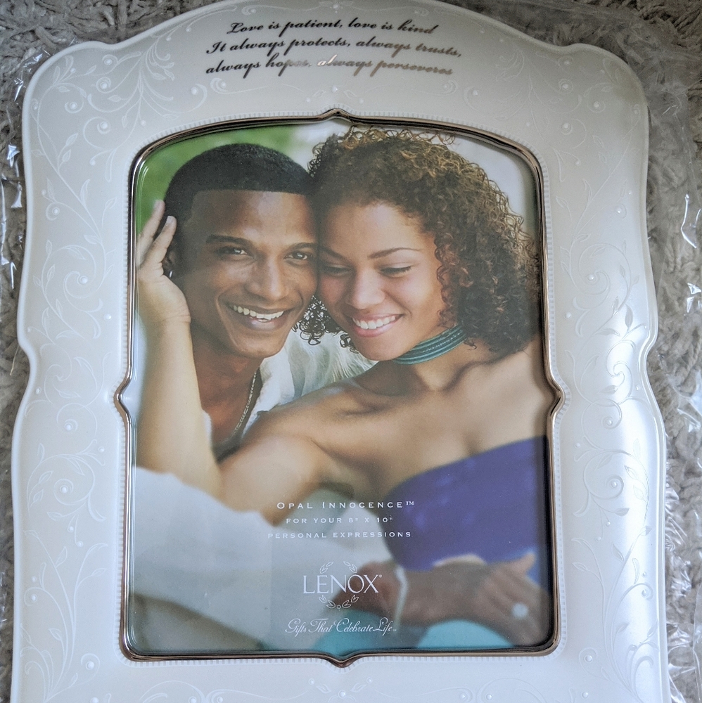 Lenox Opal Innocence Love Is Patient photo frame